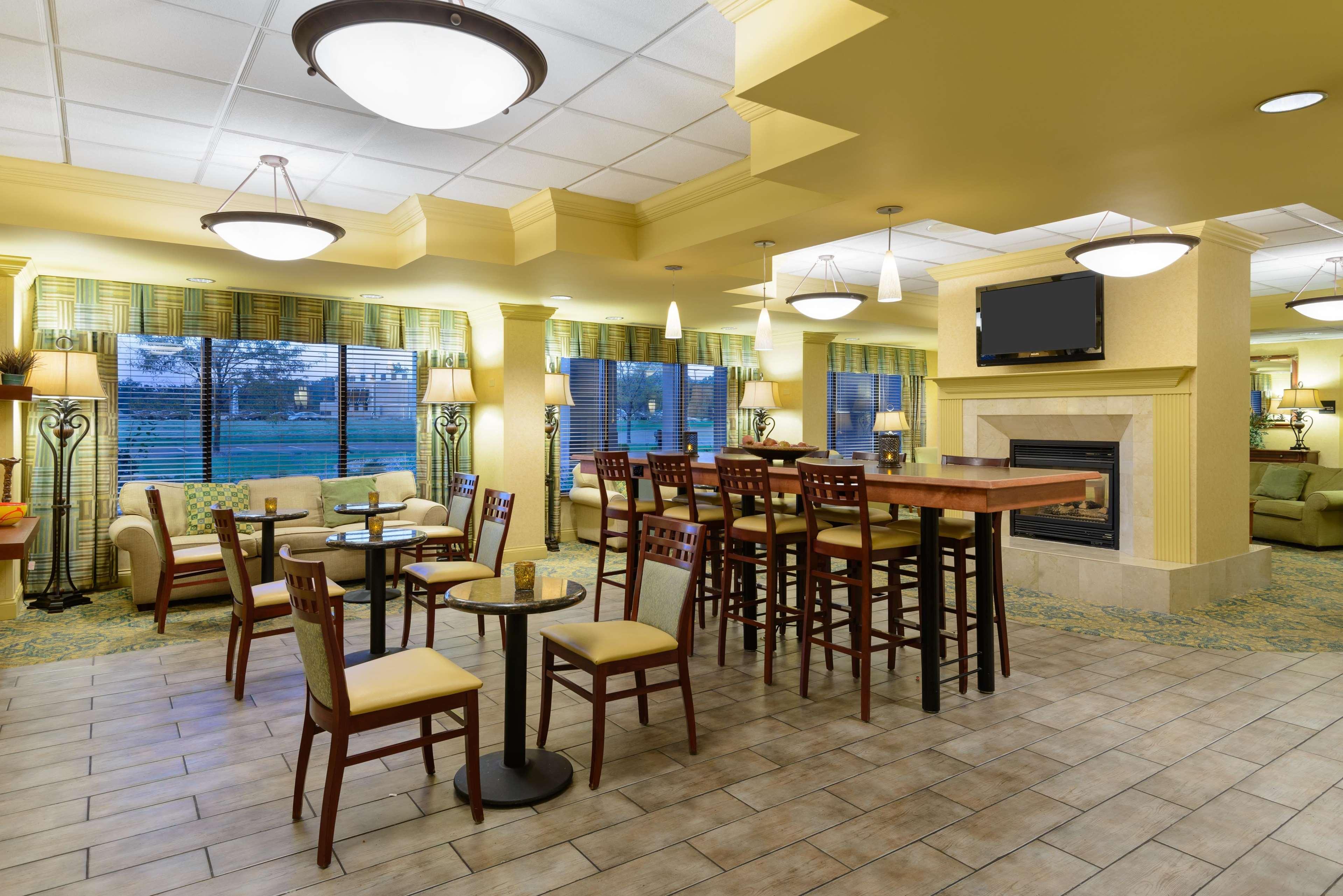 Hampton Inn Mount Vernon Exteriör bild